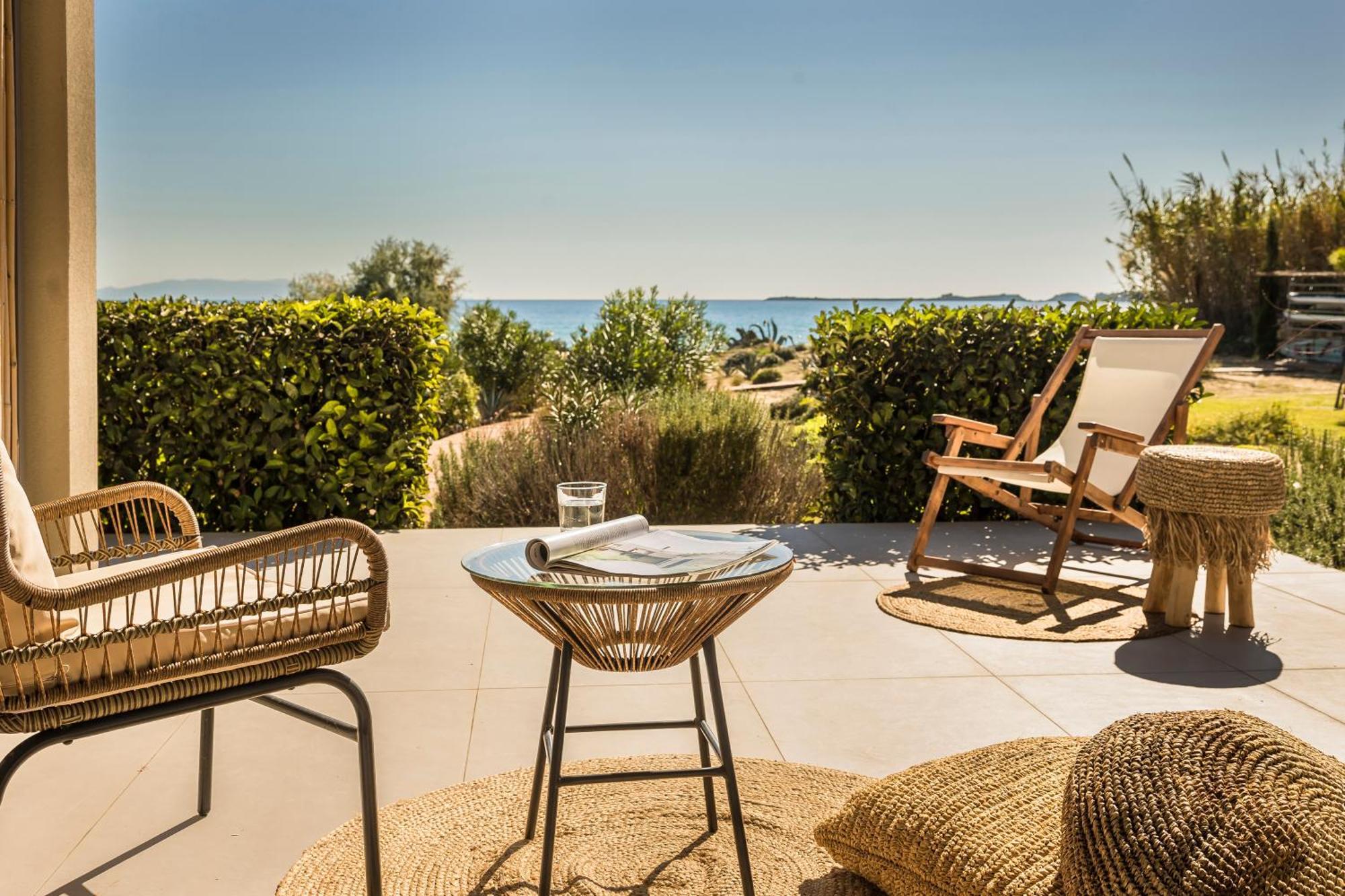 Grand Blue Beach Residences Ликсури Екстериор снимка