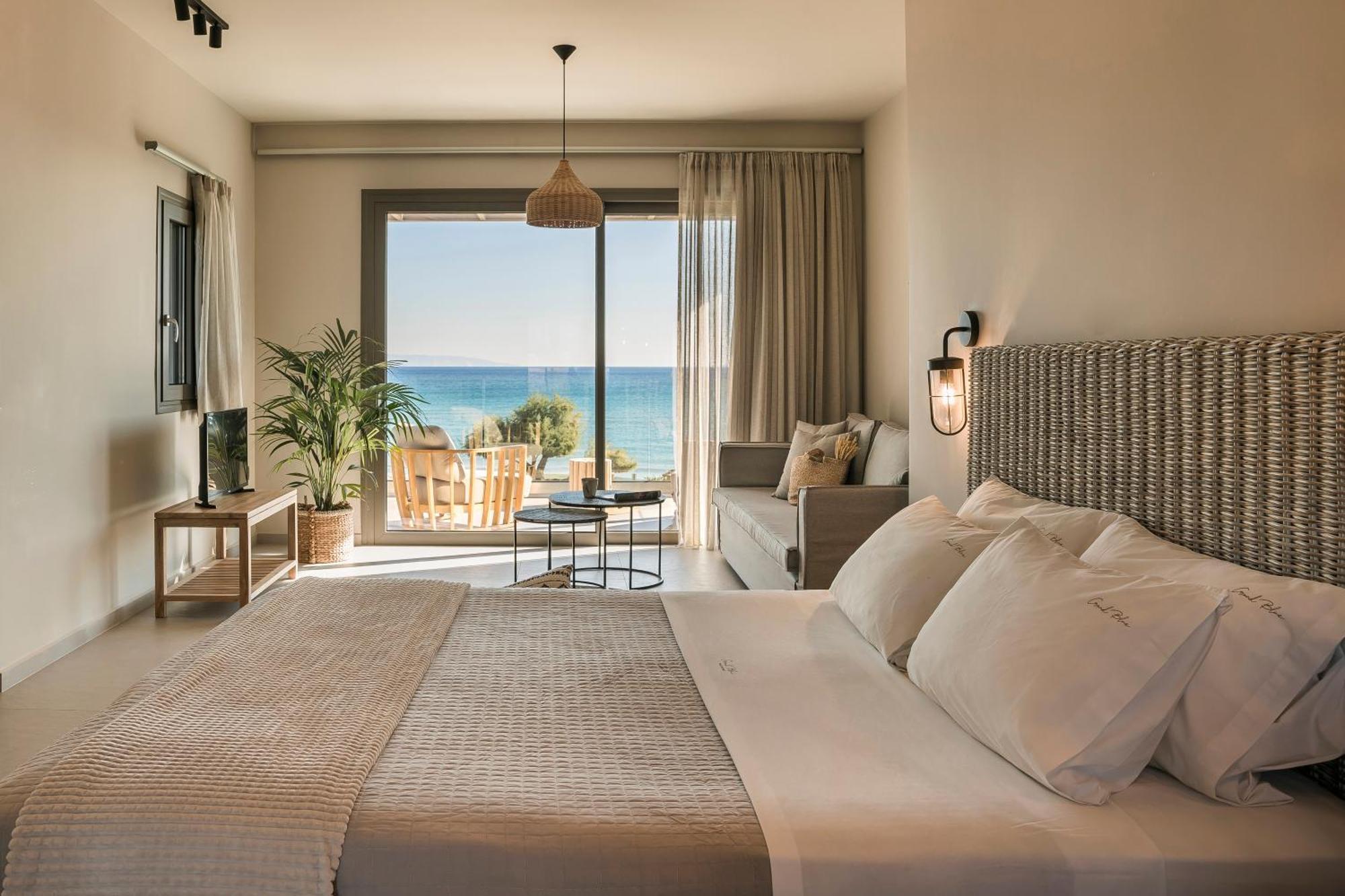 Grand Blue Beach Residences Ликсури Екстериор снимка
