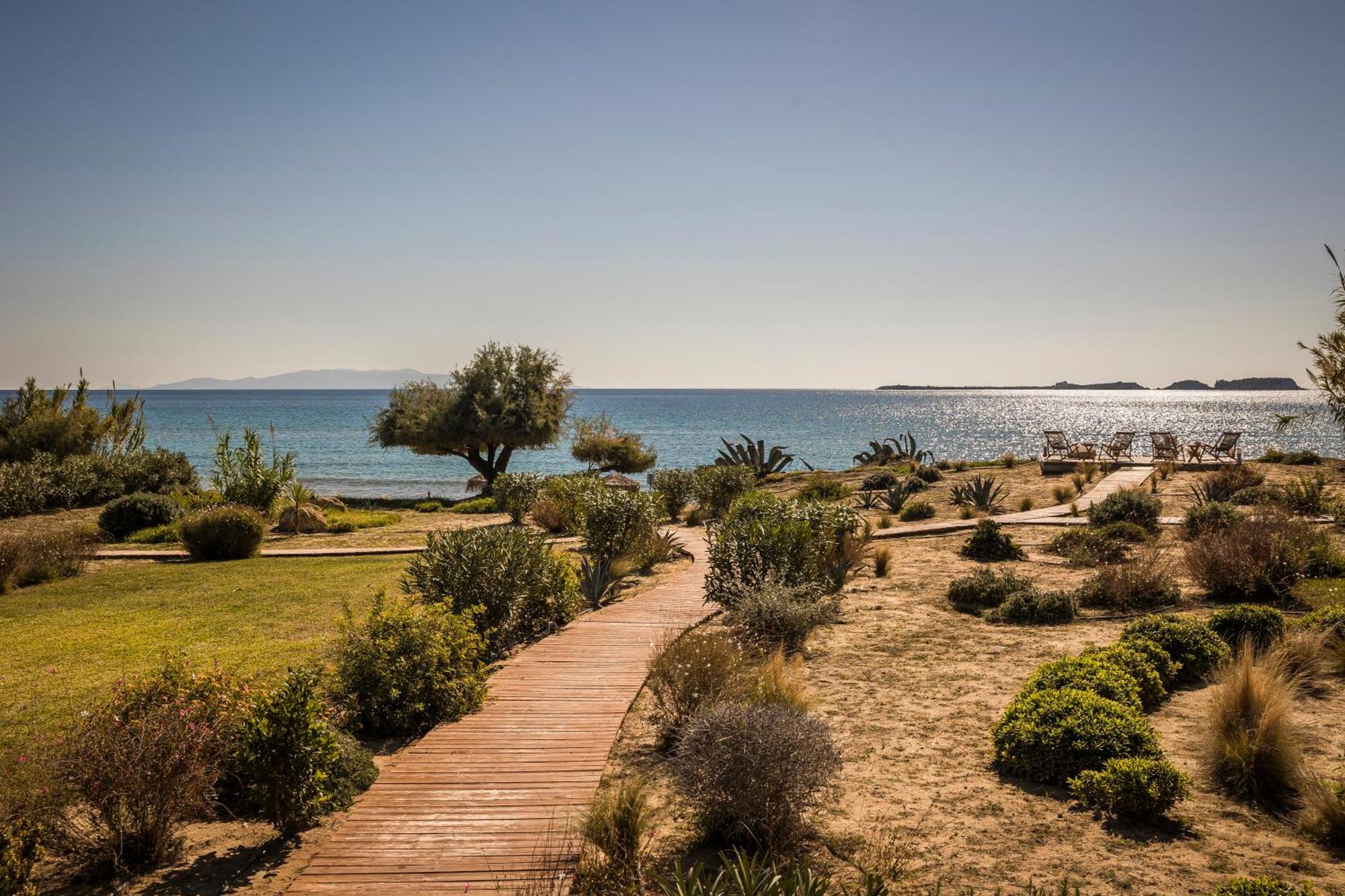 Grand Blue Beach Residences Ликсури Екстериор снимка