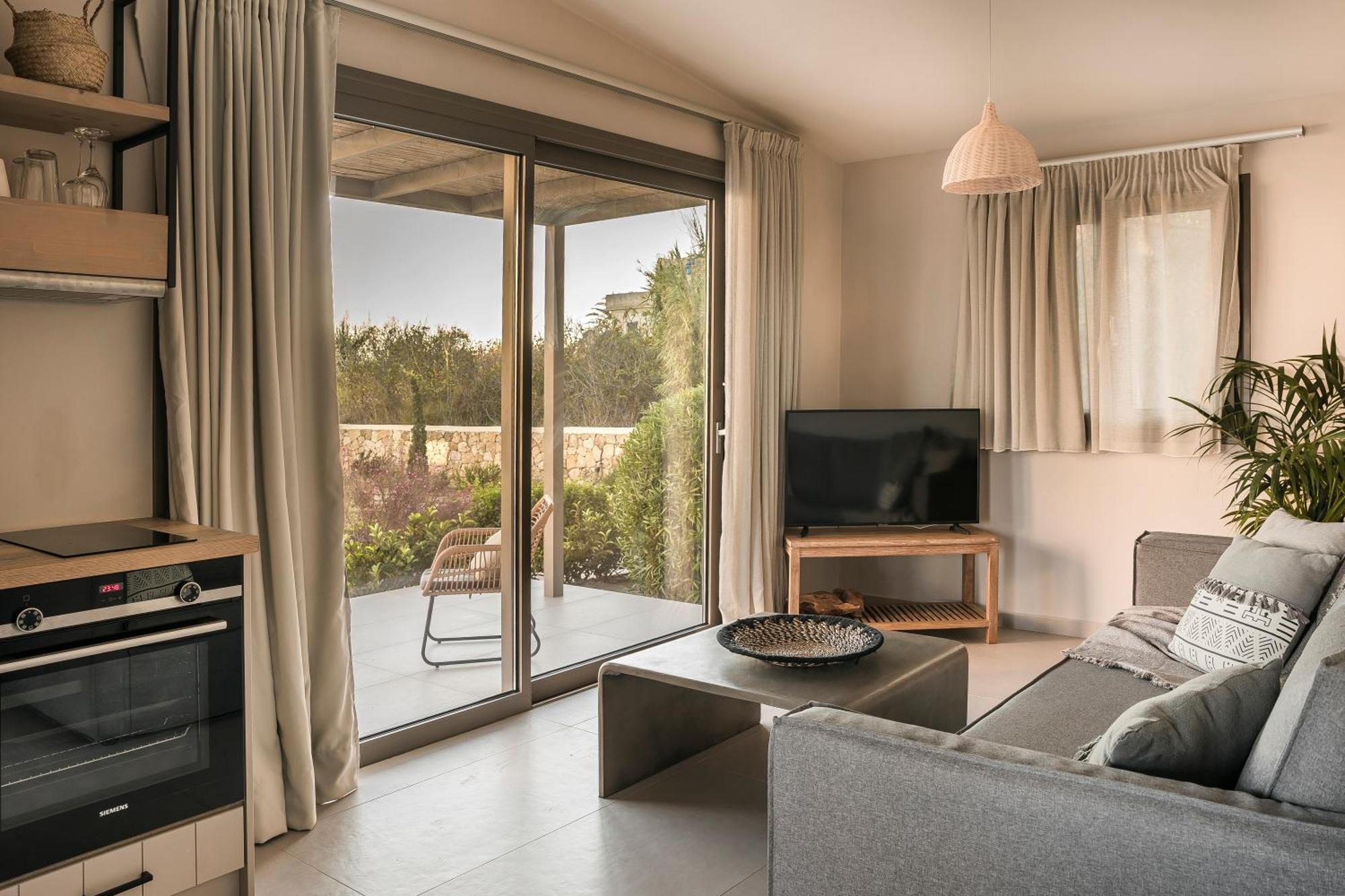 Grand Blue Beach Residences Ликсури Екстериор снимка